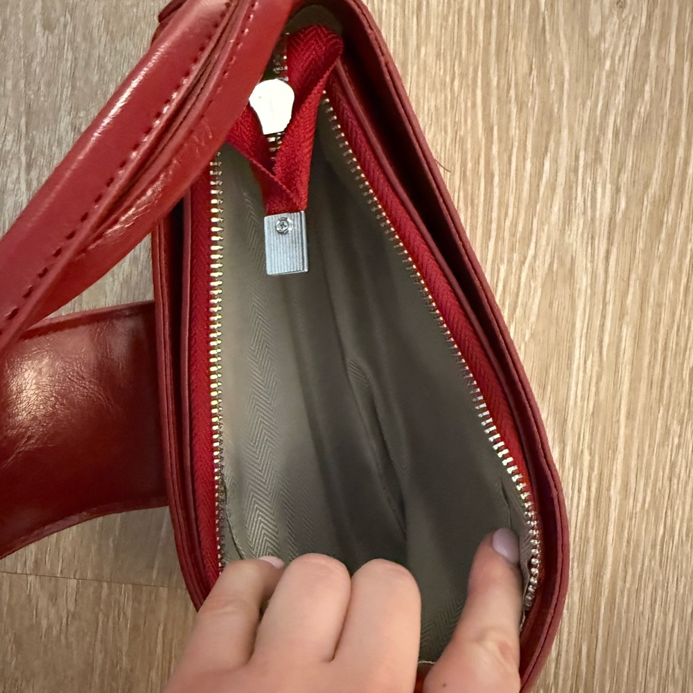 Princess Polly Red Purse - Picture 4 of 7
